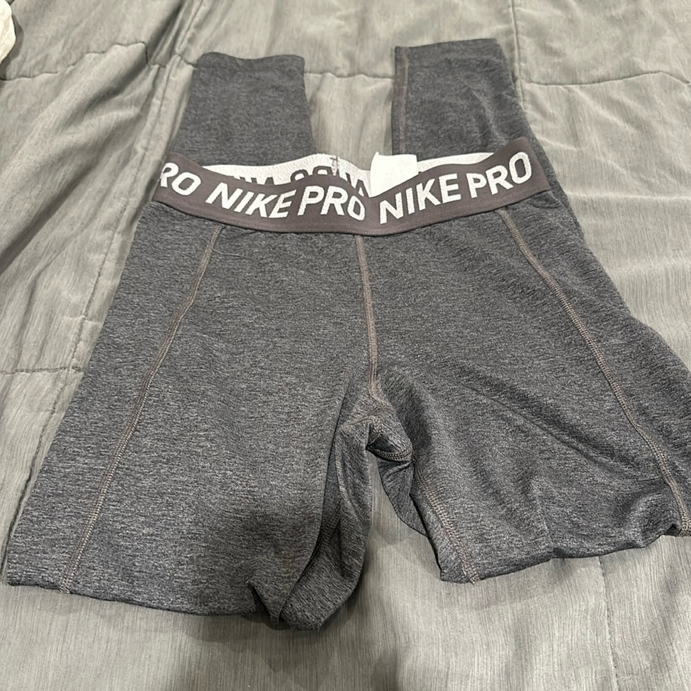 Nike Pro leggings